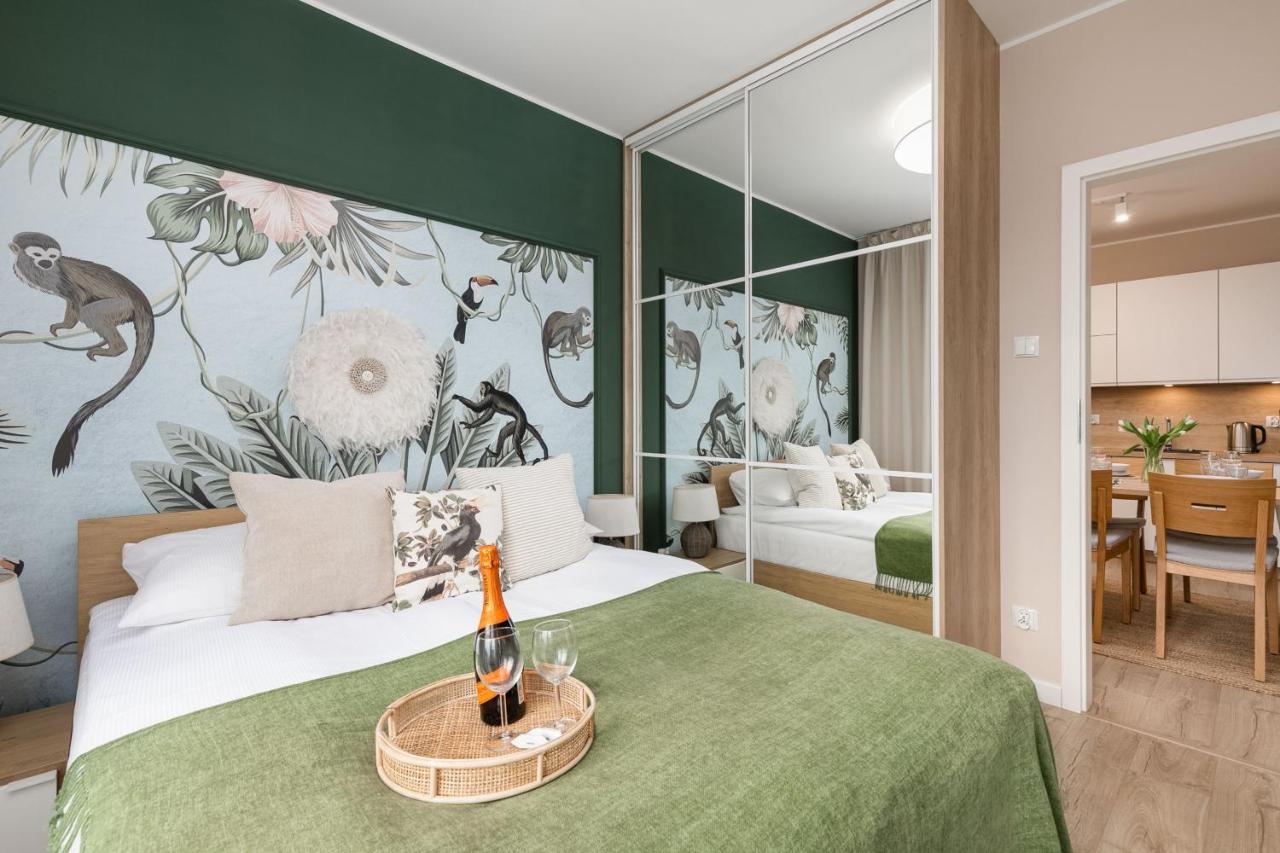 Luxurious Apartment Nadmorskie Tarasy Kolobrzeg By Renters Prestige Exterior foto