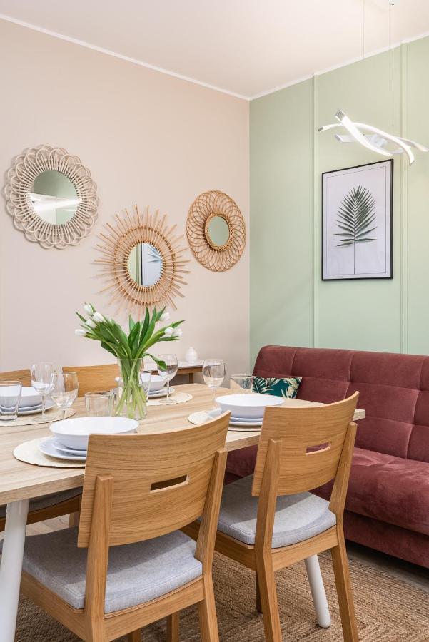 Luxurious Apartment Nadmorskie Tarasy Kolobrzeg By Renters Prestige Exterior foto